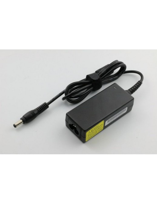 MBXTO-AC0010 MBXTO-AC0010 CoreParts Alimentatore Power Adapter per Toshiba 45W 19V 2.37A Plug:5.5*2.5 Straight connector EU K...