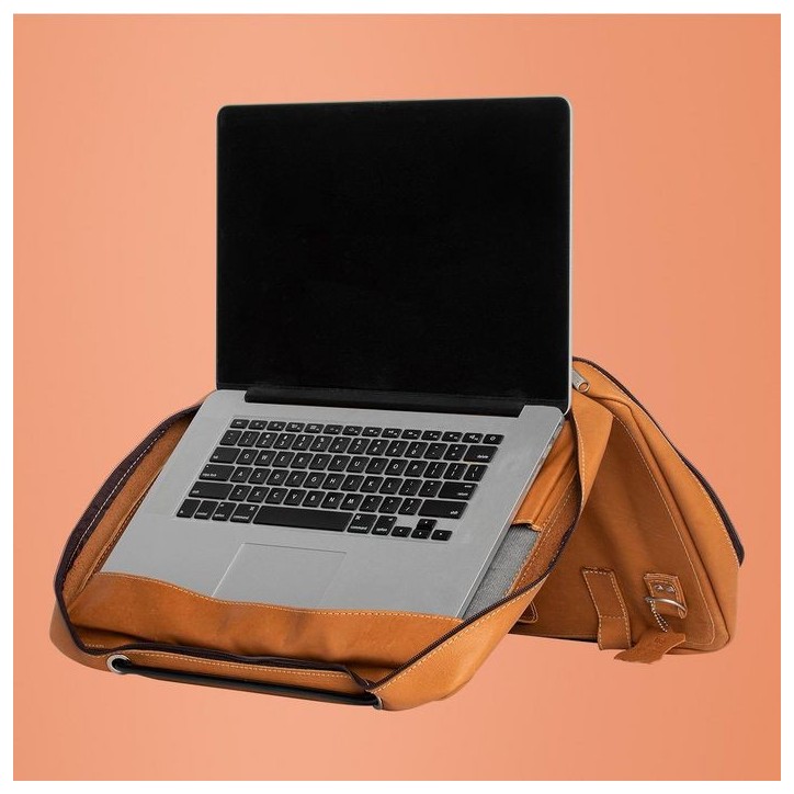 RGOAVLAPBR R-Go Tools R-Go Viva 15.6" Laptopbag Full Grain Leather (LWG Certified) Integrated Laptop Stand Shoulder Strap Brown RGOAVLAPBR R-Go Tools R-Go Viva 15.6" Laptopbag Full Grain Leather (LWG Certified) Integrated Laptop Stand Shoulder Strap Brown